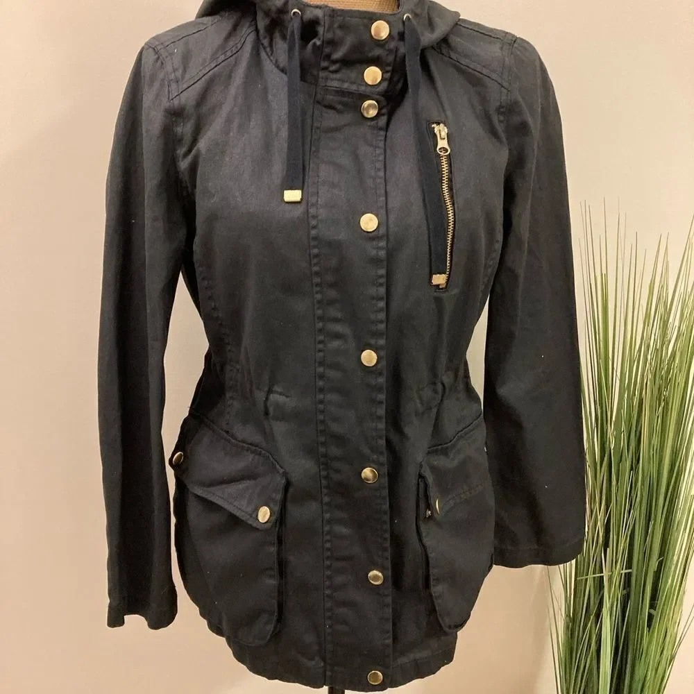 Forever 21 Black Cinch Waist City Zipper Jacket W Hood & Gold Accents S - Picture 10 of 12